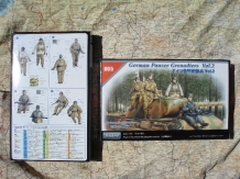 images/productimages/small/German Panzer Grenadiers Vol.2 Tristar 1;35 nw.jpg